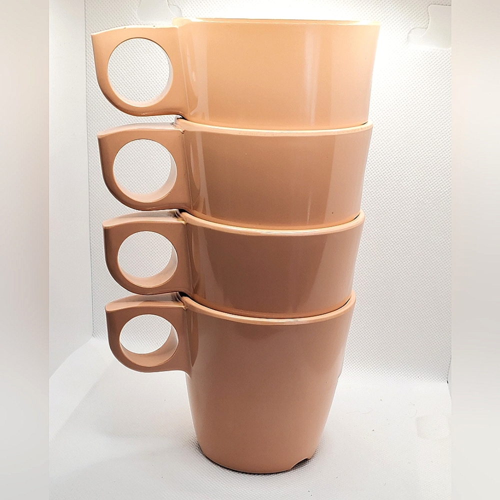 Vintage Set of 4 Melamine Vanguard by Maplex Mugs Salmon Pink